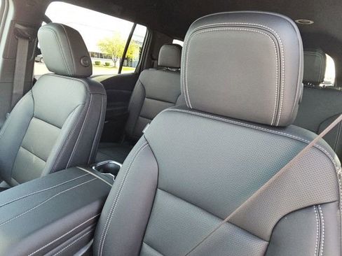 New 2026 Chevrolet Traverse LT w/ Driver Confidence Package image 20