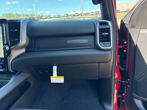 New 2026 RAM 1500 4x4 Crew Cab image 29
