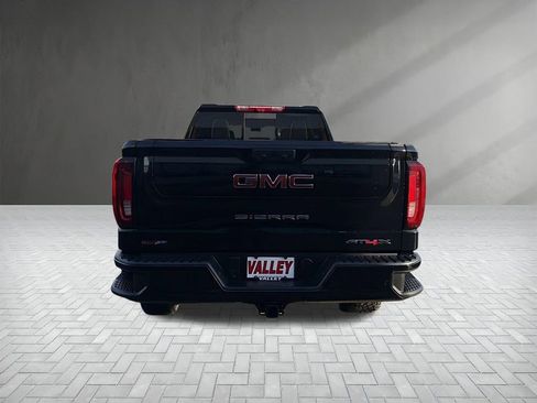 Used 2025 GMC Sierra 1500 AT4X image 6