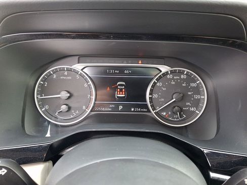 Certified 2023 Nissan Pathfinder SV w/ SV Premium Package image 20