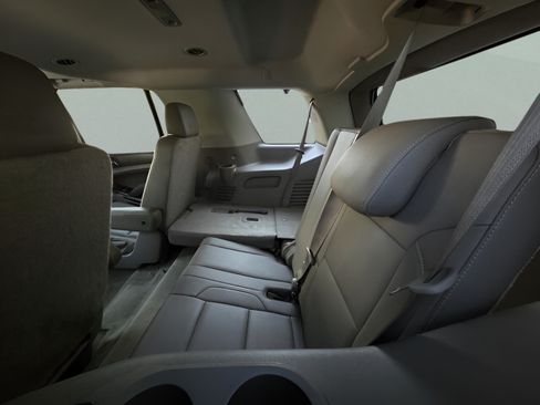 Used 2016 Chevrolet Tahoe LT RWD image 8