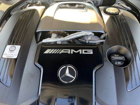 Used 2022 Mercedes-Benz SL 63 AMG 4MATIC w/ AMG Aerodynamic Package image 28
