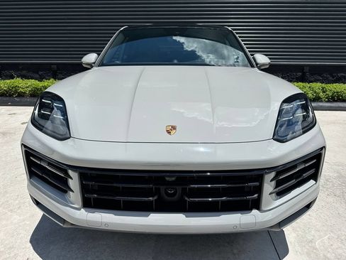 Certified 2026 Porsche Cayenne Coupe AWD/4WD image 8