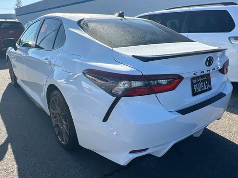 Used 2023 Toyota Camry SE FWD image 6