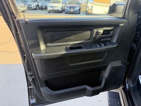 Used 2017 RAM 1500 Express image 8