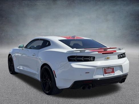 Used 2017 Chevrolet Camaro SS RWD image 6