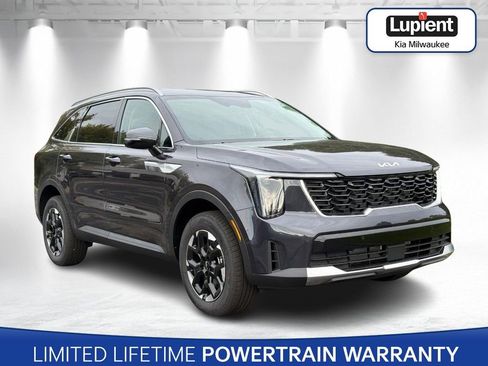 New 2026 Kia Sorento S image 1