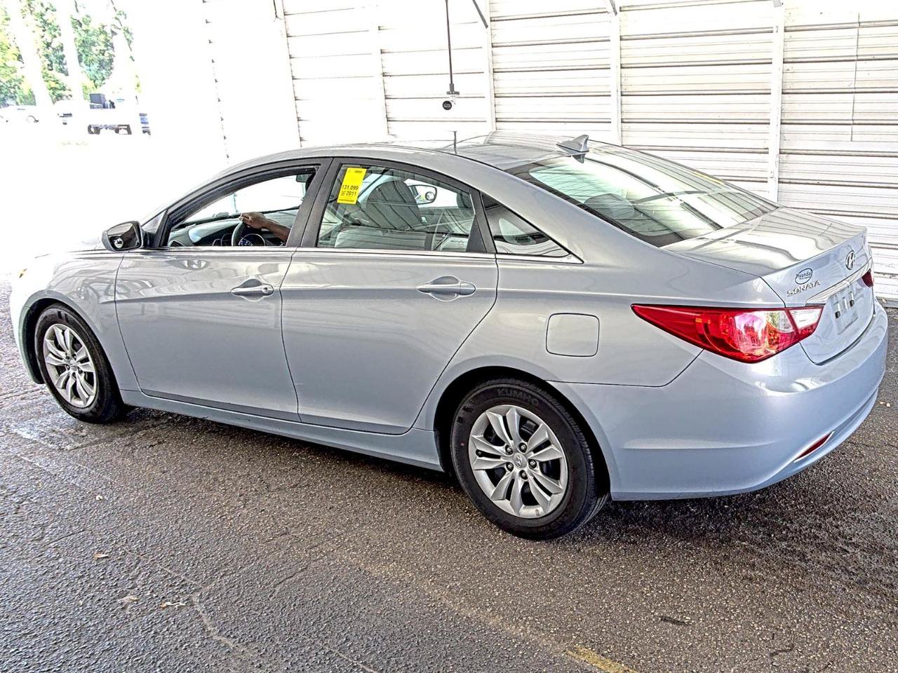 Used 2011 Hyundai Sonata GLS FWD image 5