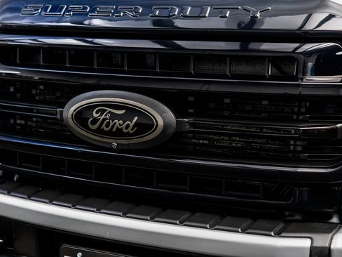 Used 2022 Ford F250 Lariat w/ Tremor Off-Road Package image 4