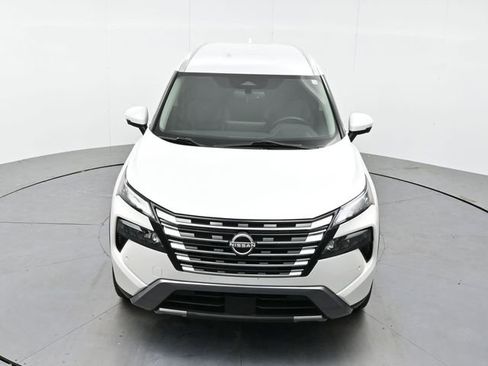 Used 2024 Nissan Rogue SL image 32