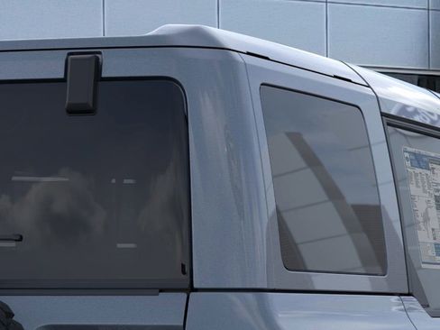 New 2025 Ford Bronco Badlands image 25