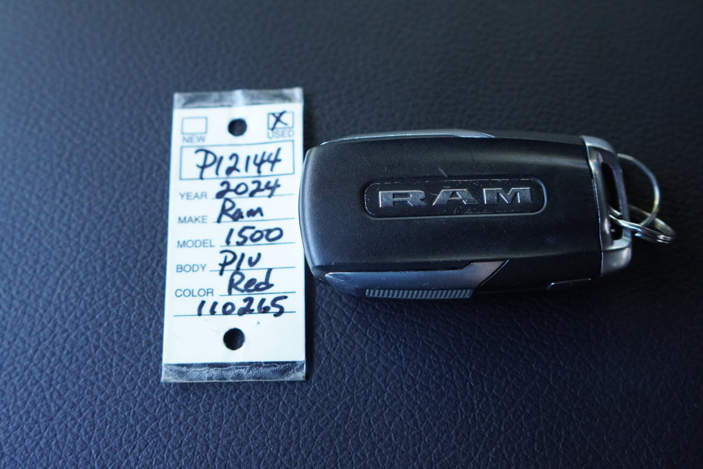 Used 2024 RAM 1500 Big Horn AWD/4WD image 36