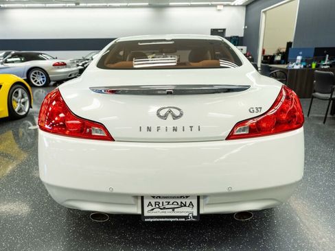 Used 2011 INFINITI G37 Journey w/ Premium Pkg image 7