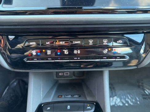 Used 2022 Chevrolet Bolt EUV Premier w/ Sun & Sound Package image 29