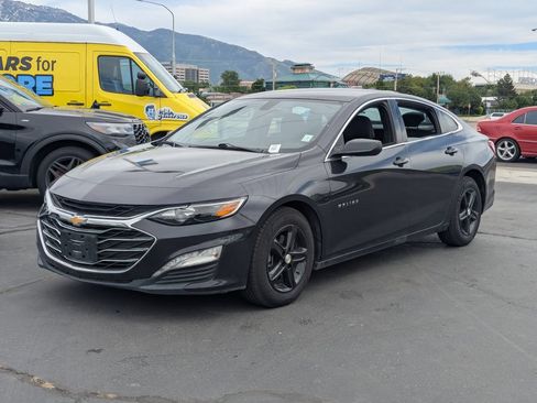 Used 2022 Chevrolet Malibu LT FWD image 9