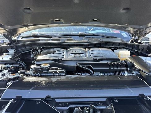 Used 2023 Nissan Armada SL w/ Midnight Edition Package image 25