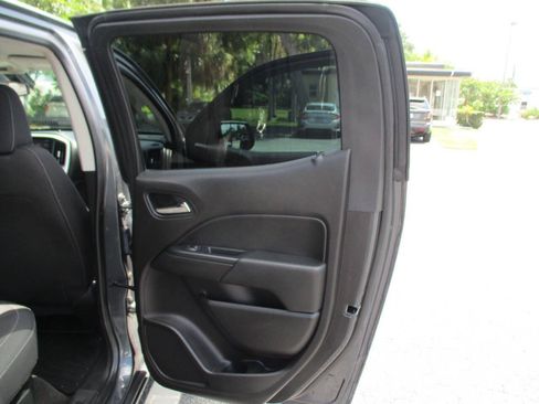 Used 2017 Chevrolet Colorado LT w/ LT Convenience Package RWD image 22