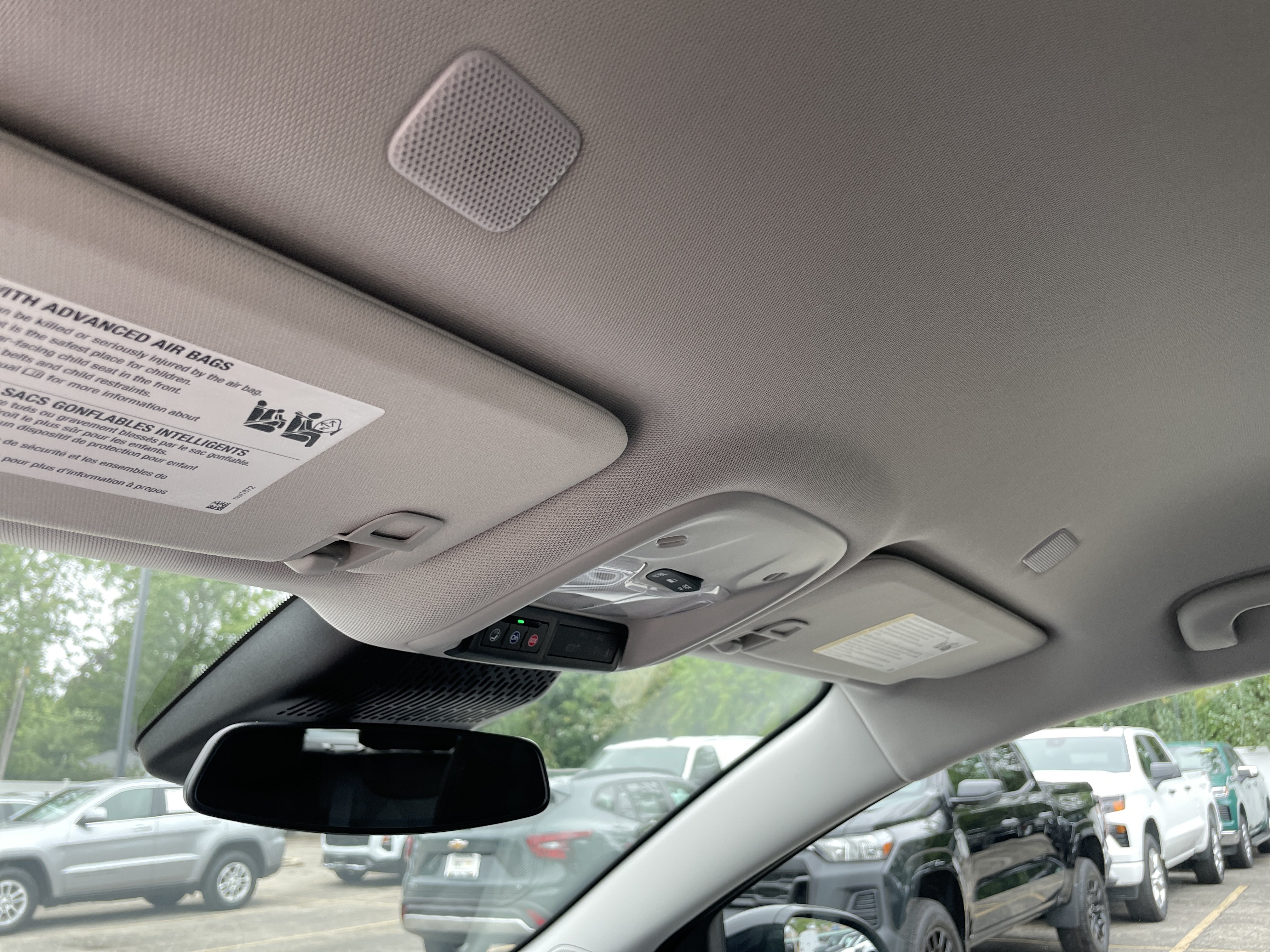 New 2027 Chevrolet Bolt LT w/ Comfort Package FWD image 25