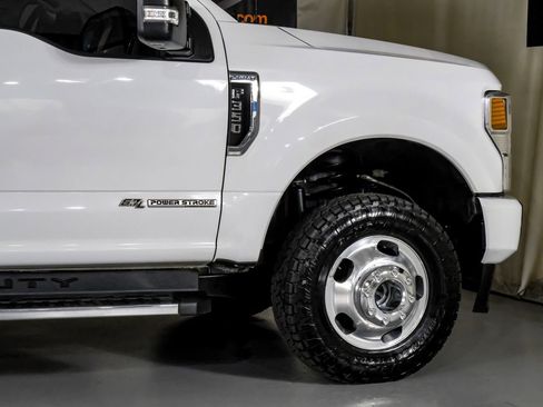 Used 2021 Ford F350 Lariat w/ Lariat Value Package image 7