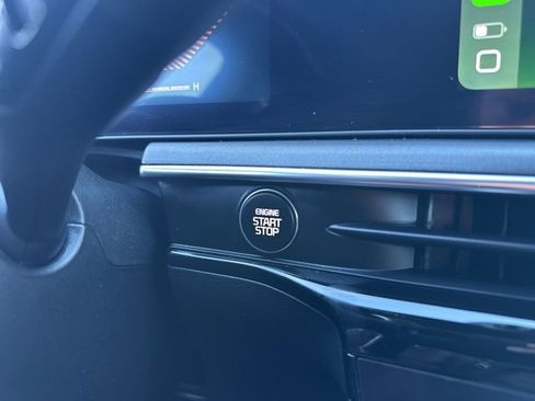 Used 2025 Kia K5 GT-Line image 13