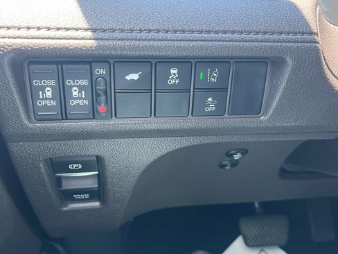 Used 2020 Honda Odyssey EX-L image 14
