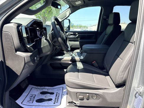 New 2026 Chevrolet Silverado 3500 LTZ w/ LTZ Convenience Package AWD/4WD image 12