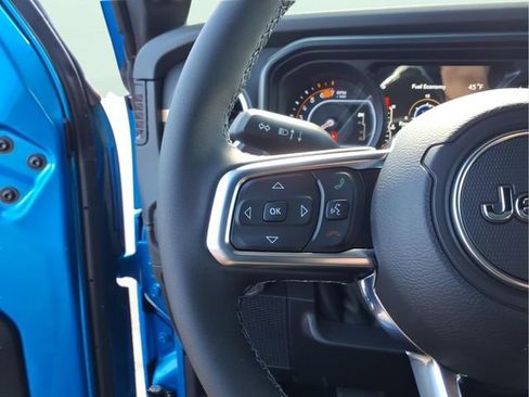 New 2026 Jeep Wrangler Unlimited Sahara AWD/4WD image 20