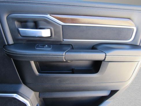 Used 2024 RAM 2500 Laramie w/ Safety Group image 41