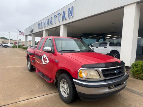 Used 1997 Ford F150 Lariat RWD image 3