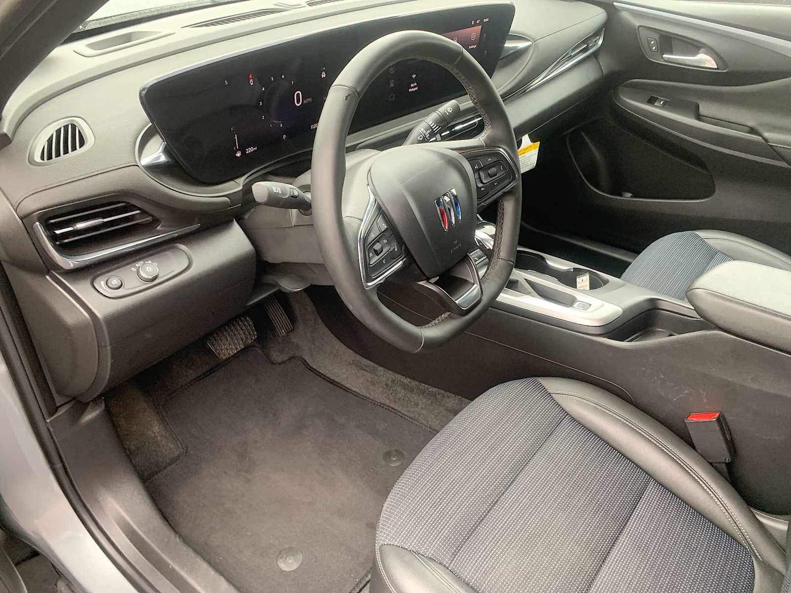 Used 2025 Buick Envista Preferred w/ Convenience I Package FWD image 10