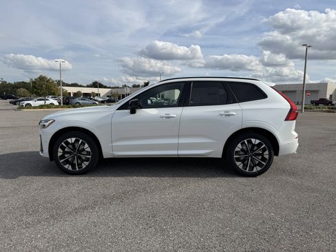 New 2026 Volvo XC60 B5 Plus w/ Climate Package image 6