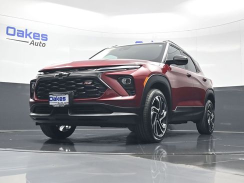 Used 2024 Chevrolet TrailBlazer RS w/ Driver Confidence Package image 39