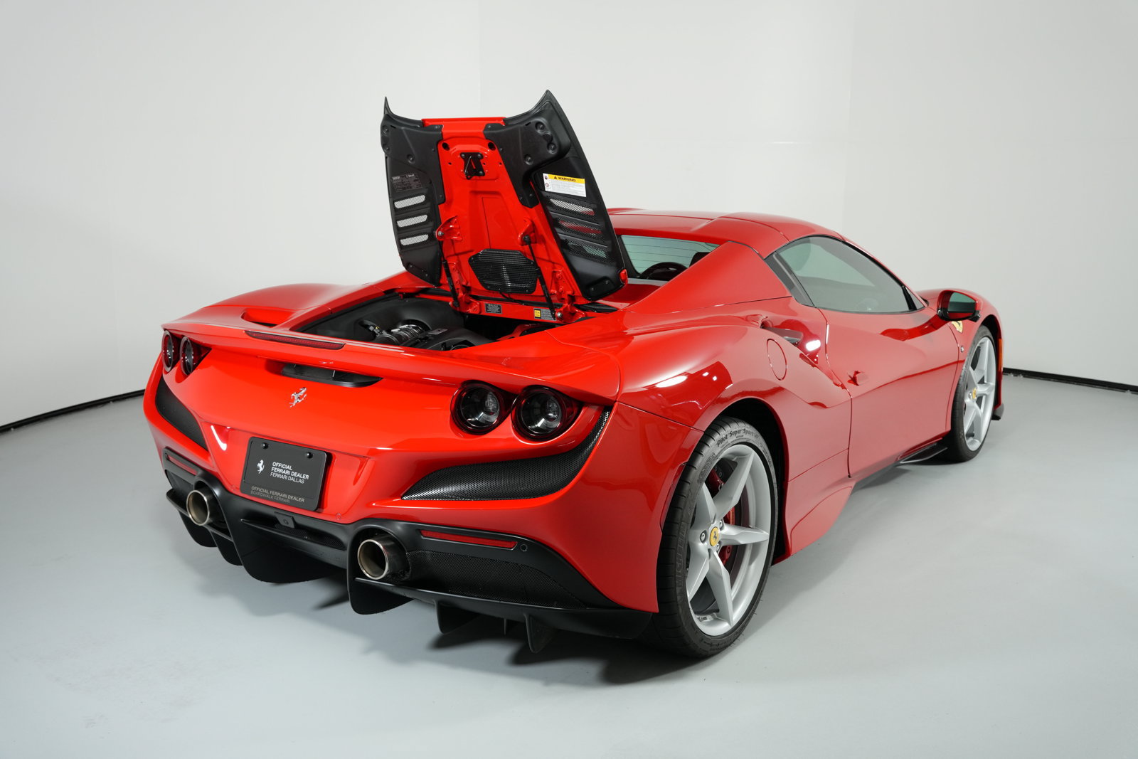 Used 2023 Ferrari F8 Tributo RWD image 12