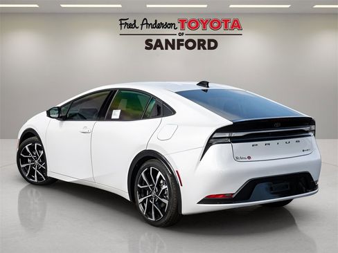 New 2026 Toyota Prius XSE image 4