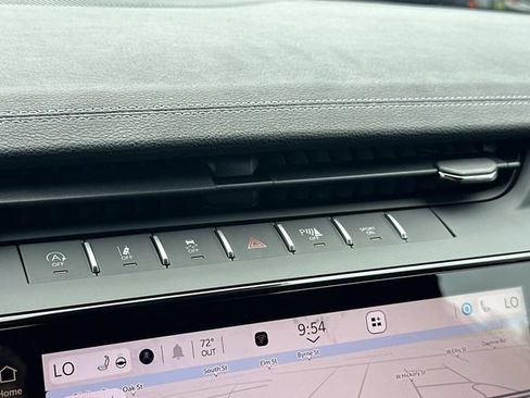 New 2026 Jeep Grand Cherokee L Limited w/ Luxury Tech Group II RWD image 34
