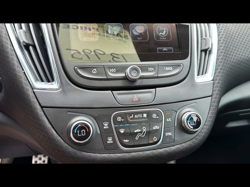 Used 2017 Chevrolet Malibu Hybrid FWD image 19