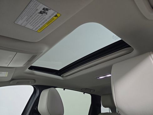 Certified 2024 MAZDA CX-90 Plug-In Hybrid w/ Preferred image 22