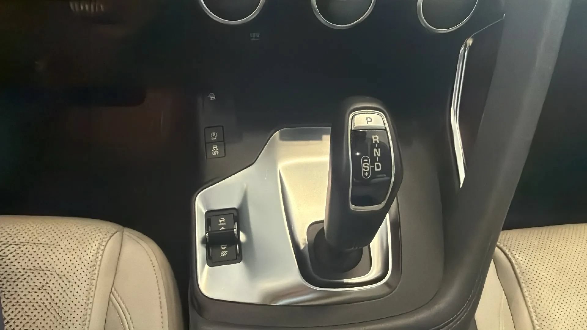 Used 2020 Jaguar E-PACE AWD/4WD image 24
