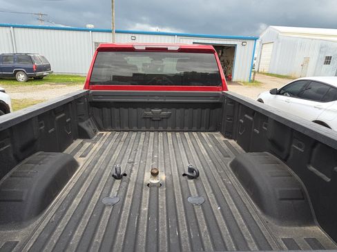 Used 2025 Chevrolet Silverado 3500 LTZ w/ LTZ Convenience Package AWD/4WD image 6