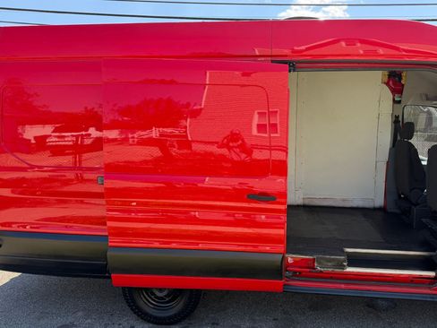 Used 2018 Ford Transit 250 148 High Roof Extended RWD image 24