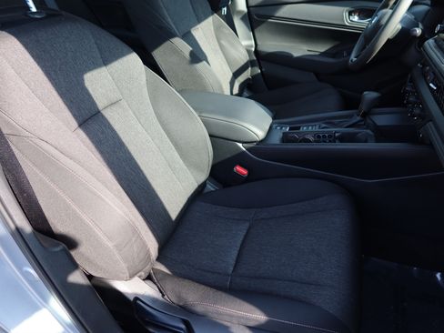 Certified 2025 Honda Accord SE image 11