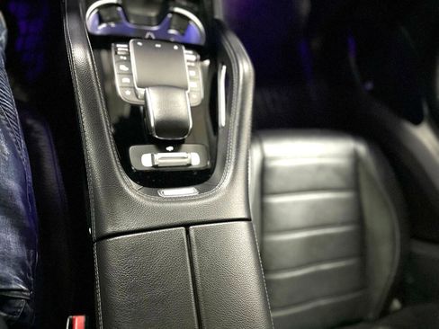 Used 2021 Mercedes-Benz GLS 580 4MATIC image 31