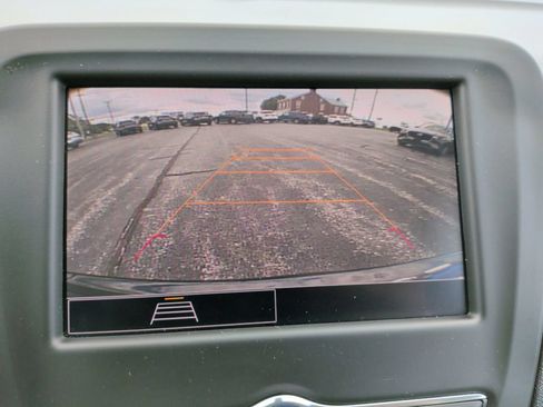 Used 2023 Chevrolet Equinox LT AWD/4WD image 12