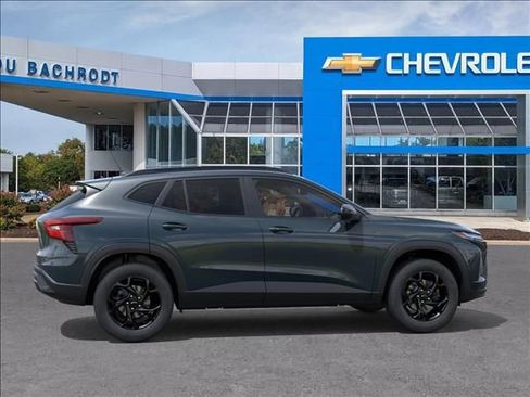 New 2026 Chevrolet Trax LT w/ Driver Confidence Package FWD image 5