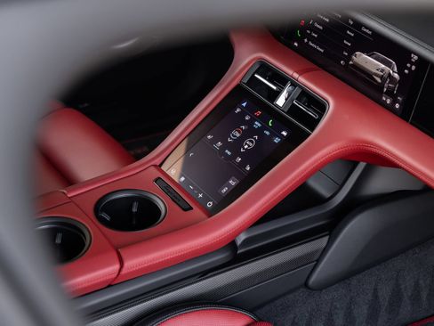New 2026 Porsche Taycan Turbo AWD/4WD image 34