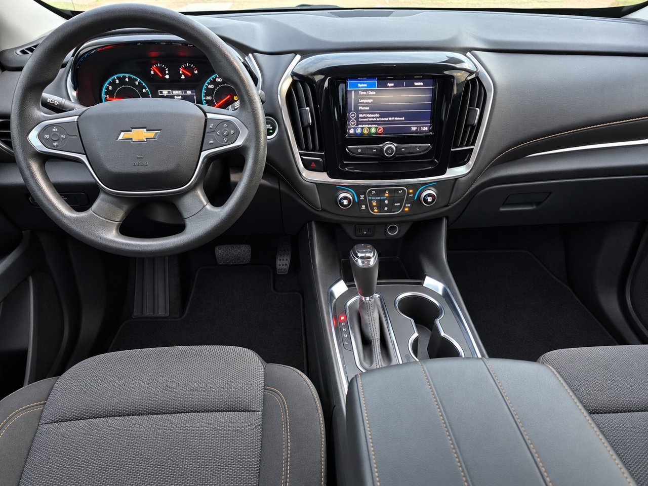 Used 2020 Chevrolet Traverse LS FWD image 26
