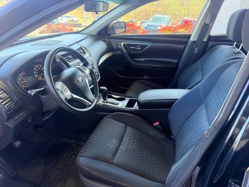 Used 2016 Nissan Altima 2.5 S w/ Power Driver Seat Package image 7