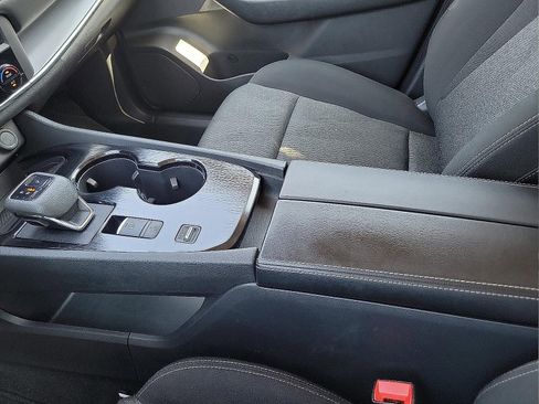Used 2024 Nissan Rogue SV image 20