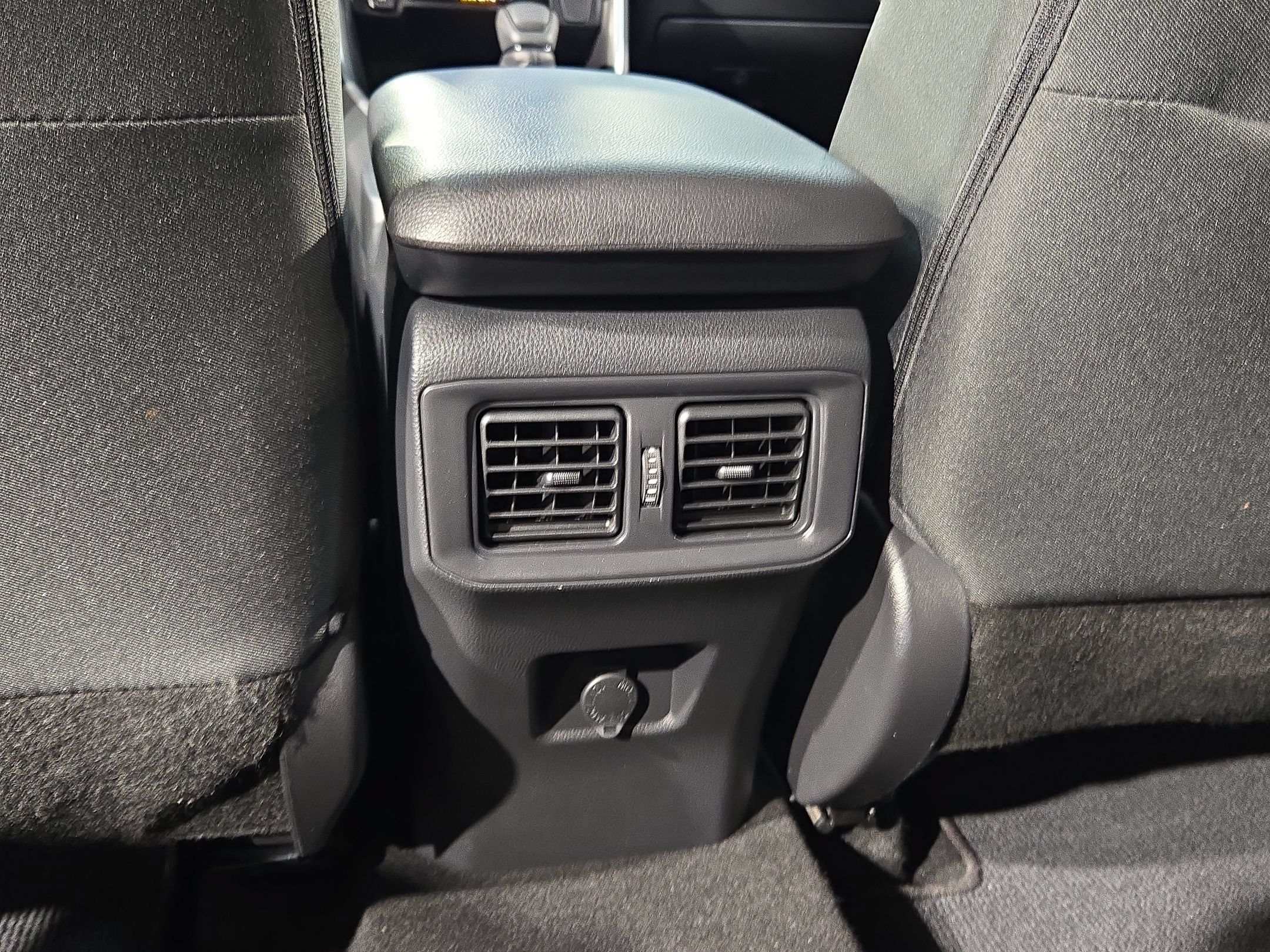 Certified 2025 Toyota RAV4 LE AWD/4WD image 35