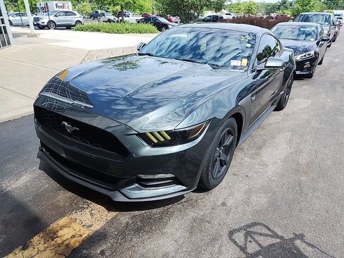 Used 2016 Ford Mustang Coupe RWD image 1